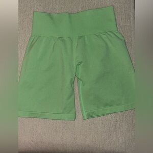 NVGTN Pistachio Pro Seamless Shorts